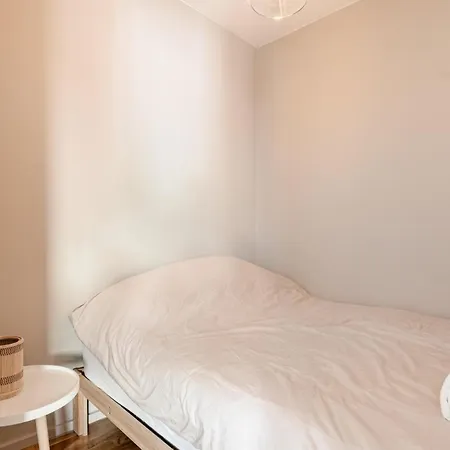 Spacious And Super Апартаменты